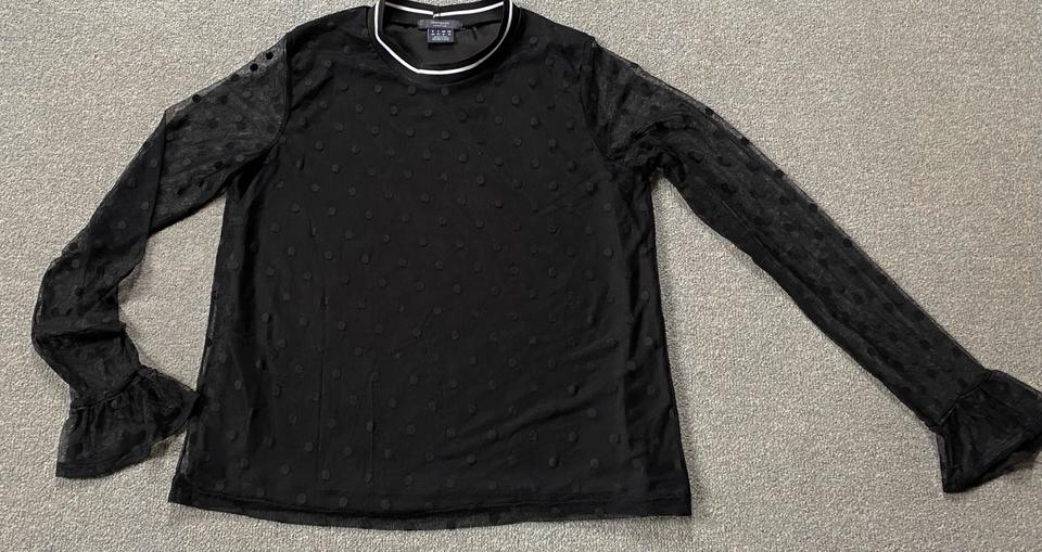 Manguun Shirt vollunterfüttert Tüllärmel Punkte Volant in Radeberg