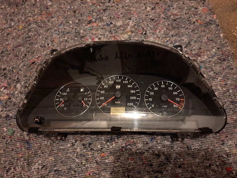 Alfa Romeo 145 / 146 Kombiinstrument Tachometer Facelift in Hamburg