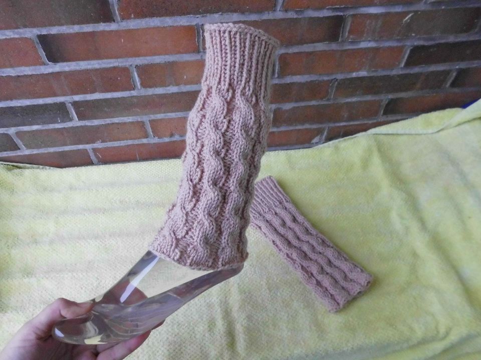 Armstulpen beige Beinstulpen gestrickt Stulpen Pulswärmer L / XL in Berlin