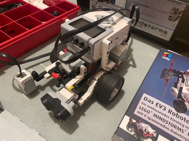 ROBOTER LEGO MINDSTORMS EV3 mit sehr viel Zubehör in Bremen