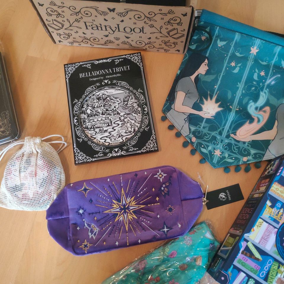 Fairyloot Illumicrate Merch April in Nürnberg (Mittelfr)