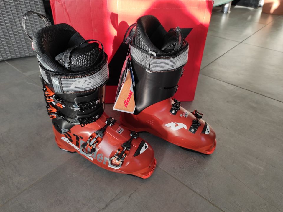 NEU Nordica STRIDER 130 Pro DYN 28.0 Freetouring/Touren Skischuhe in Winden