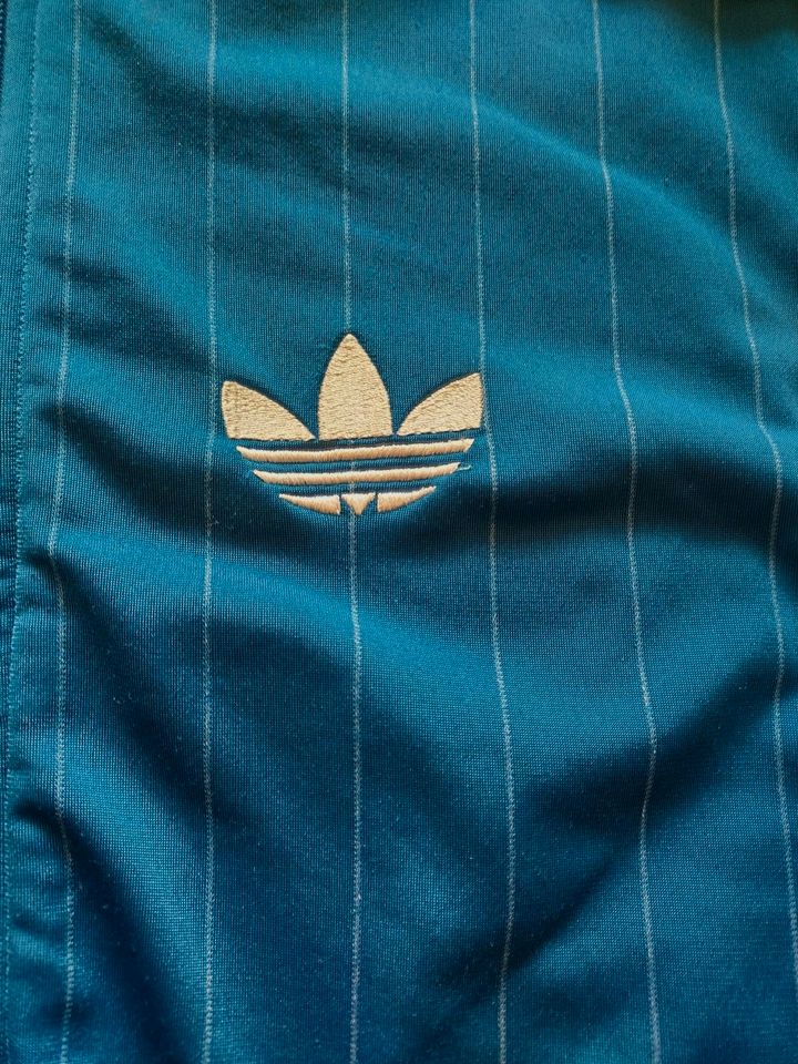 Adidas Jacke , Vintage , Retro , blau , grün in Wolfen