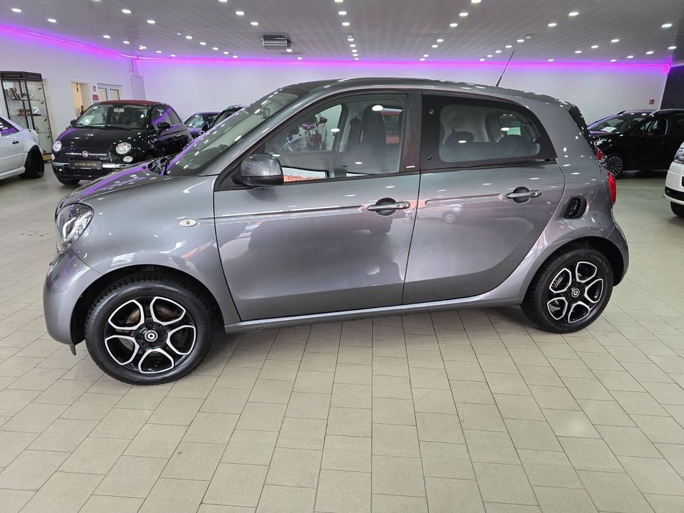 Smart ForFour forfour Automatik Panorama Sitzheizung L in Recklinghausen