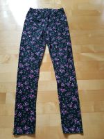 Sehr gut erhalten Leggins Jette Joop 152 Blumen Nürnberg (Mittelfr) - Oststadt Vorschau