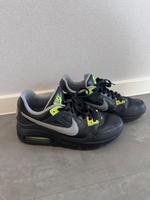 Nike Air Max, schwarz grün, Gr. 38,5 top Zustand Nordrhein-Westfalen - Paderborn Vorschau