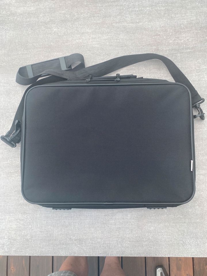 Notebook Laptoptasche Hama 17“ in Duisburg