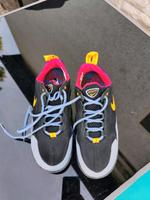 Nike Wildedge in Größe 38 schwarz/lila/pink/orange Hessen - Solms Vorschau