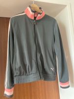 Dünne Jacke von Puma in Grau/Pink Gr.38/M Nordrhein-Westfalen - Gelsenkirchen Vorschau