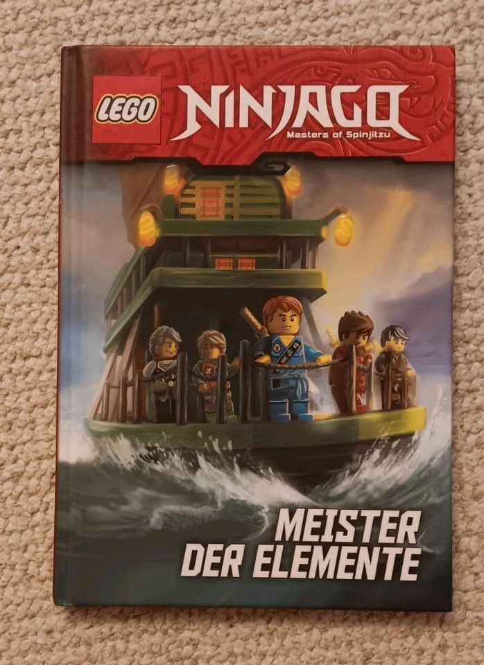 Buch Ninjago "Meister der Elemente" in Bremen