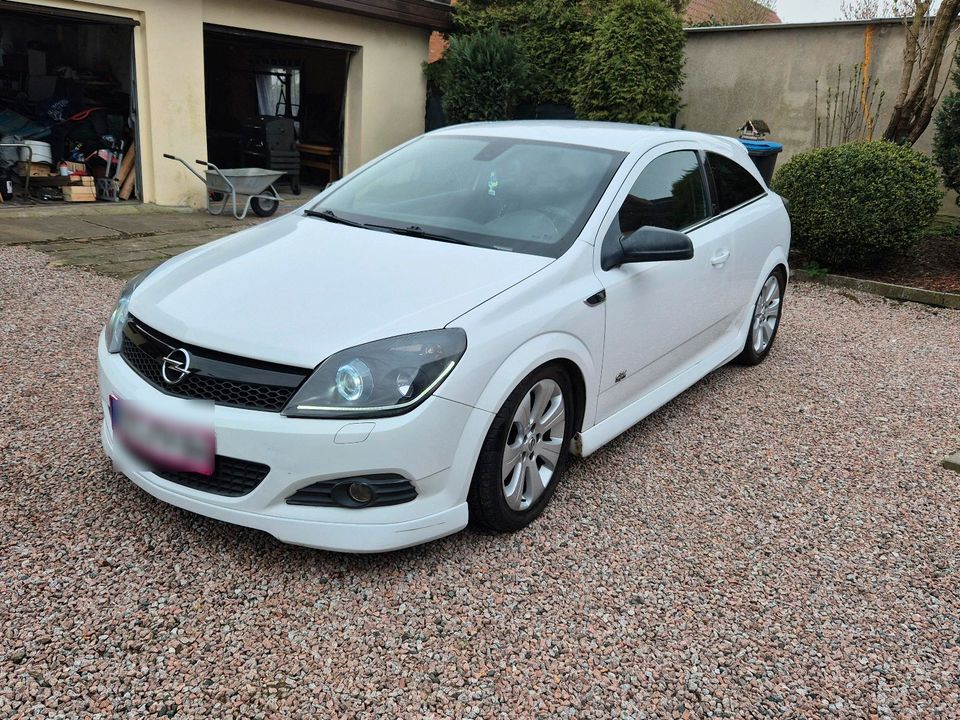 Opel astra h gtc opc line 1.6i Automatik, Tuning in Jördenstorf