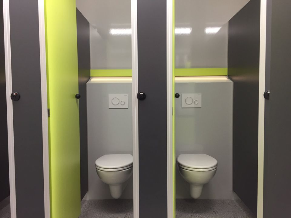 WC Toilettenanhänger VIP Klowagen Veranstaltung Party mieten in Unterföhring