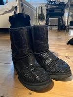 UGGs schwarz Gr. 38 Pailetten Glitzer Berlin - Wilmersdorf Vorschau