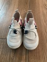 Minnie Maus Turnschuhe Sneaker 26 Sachsen-Anhalt - Magdeburg Vorschau