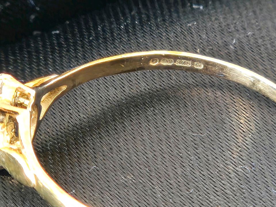 Vintage Ring 21mm 9 Carat Gold Hallmarked E375 mit Steinen8 in Obersontheim