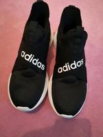 Adidas Schuhe gr 40 Neu Niedersachsen - Wolfsburg Vorschau
