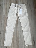 Jeans von Zhrill in creme weiß Passform Kela Gr 29 NEU Nordrhein-Westfalen - Bad Münstereifel Vorschau