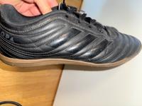 Adidas Hallenschuhe, Größe 43,5 Bayern - Markt Schwaben Vorschau