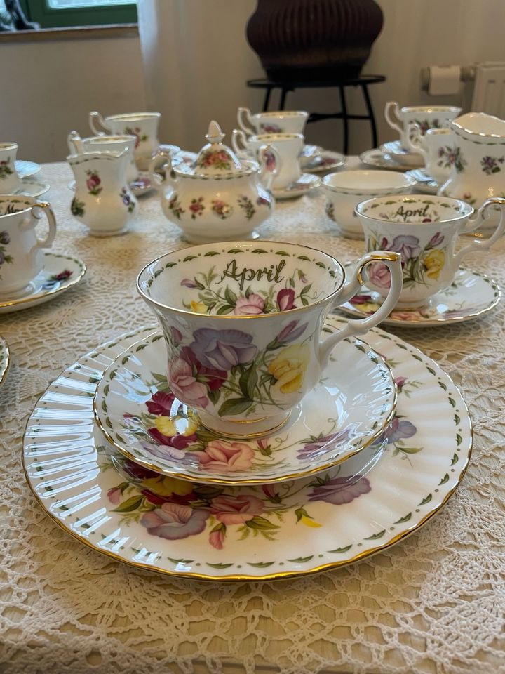 Flowers of the month - Royal Albert - Service - vollständig + TOP in Chemnitz