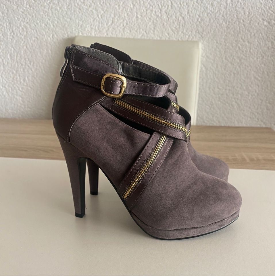 High Heels - Größe 38 *NEU* in Donaueschingen