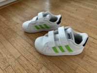 Adidas sneaker Turnschuhe weiß grün, Größe 24 Bayern - Markt Schwaben Vorschau