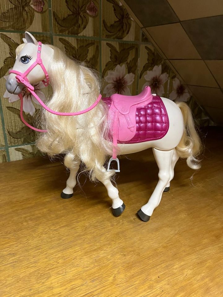 Barbie Pferd Dream horse in Duisburg