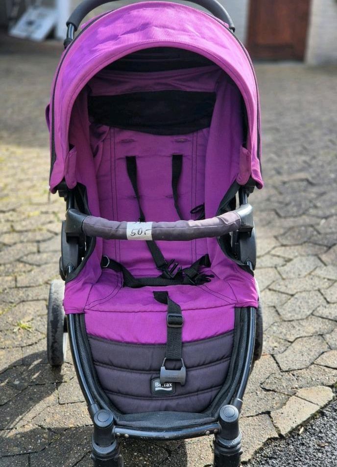 Buggy Kinderwagen Römer Britax in Lage