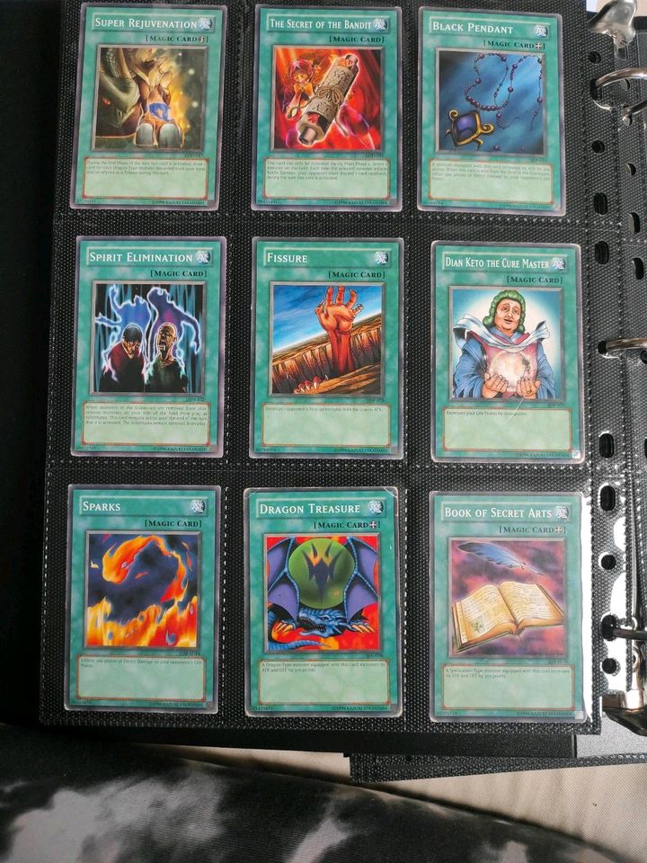 Yu-Gi-Oh! Sammelkarten. in Wipfeld