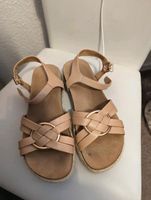 Sandalen Creme farbend Niedersachsen - Hildesheim Vorschau