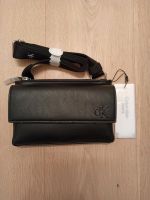 Calvin Klein Jeans  ULTRALIGHT PHONE CROSSBODY Nordrhein-Westfalen - Gelsenkirchen Vorschau