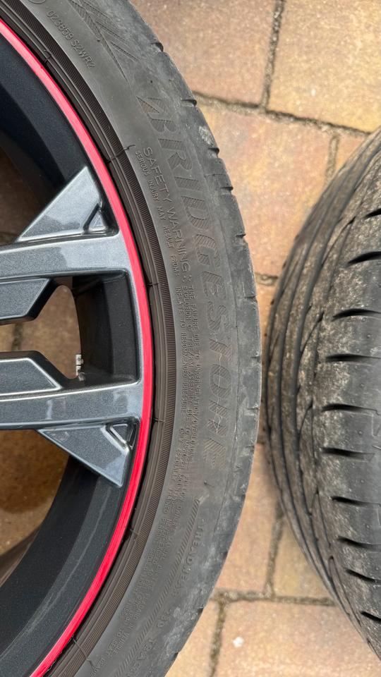 18“ 5 x 112 Räder Felgen VW Golf 7 GTI original mit Reifen in Lühmannsdorf