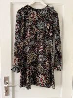 Kleid mit Blumen Hamburg-Mitte - Hamburg Hamm Vorschau