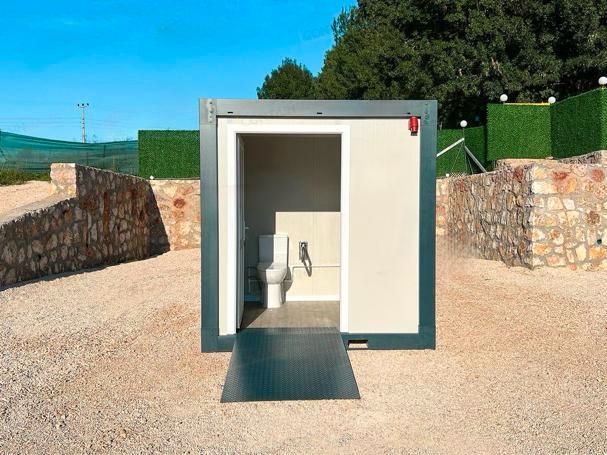 Behindertencontainer WC - Container | Sanitärcontainer | Toilettencontainer | 220cm x 220cm in Berlin