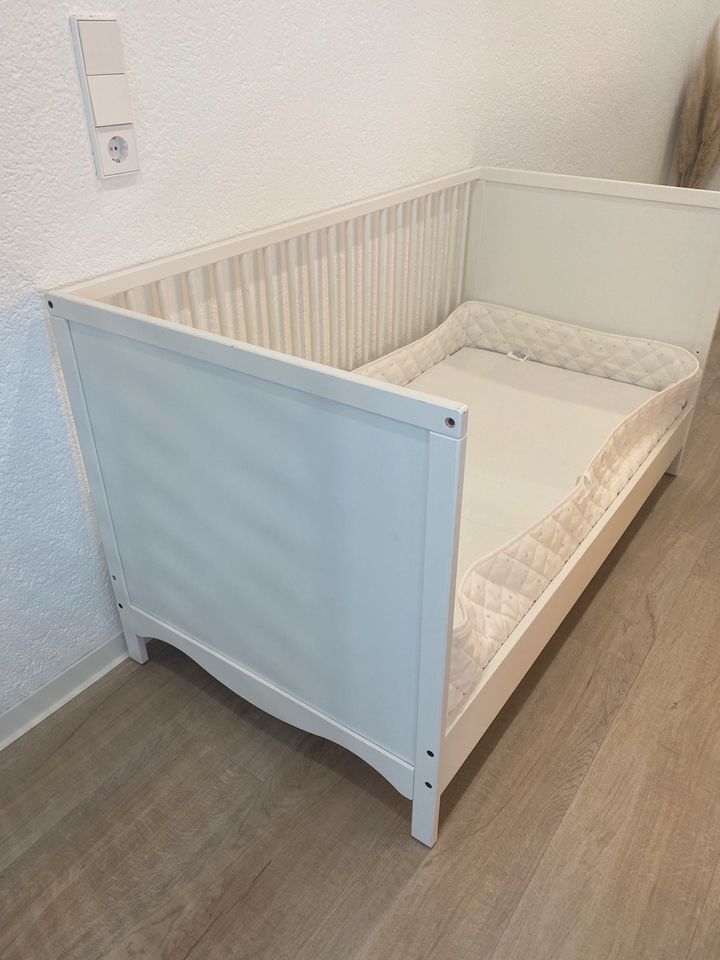 Kinderbett / Babybett Ikea 70x140 in Steinheim an der Murr