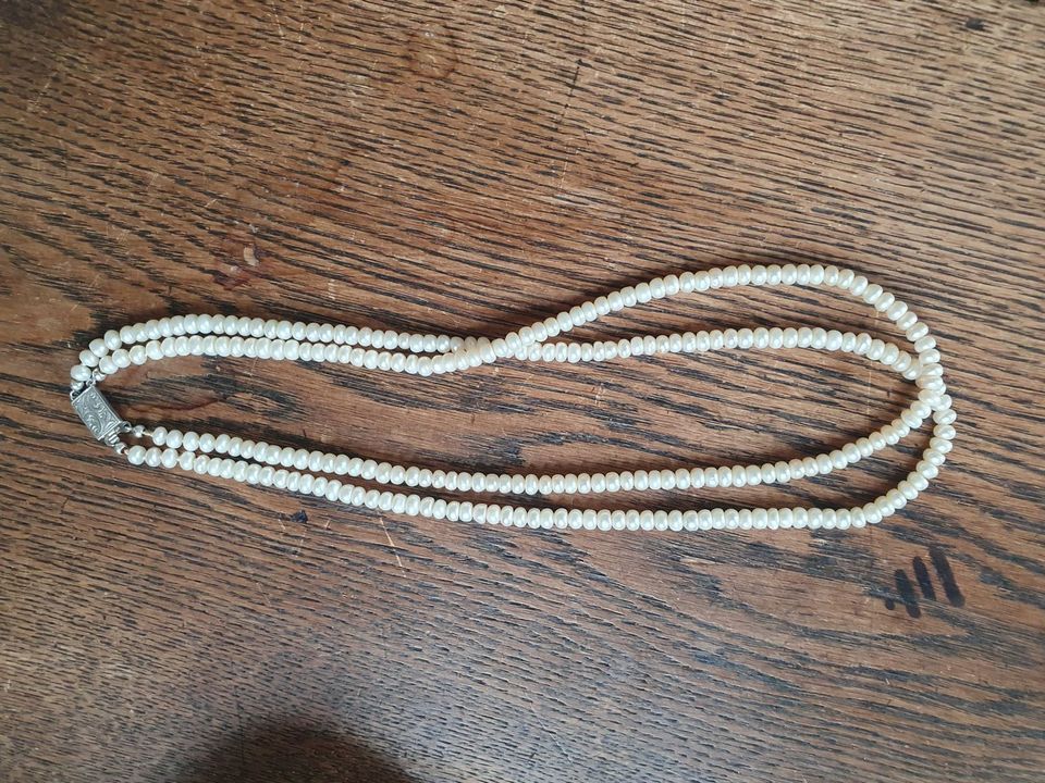 Perlenkette, doppelt in Barsbüttel