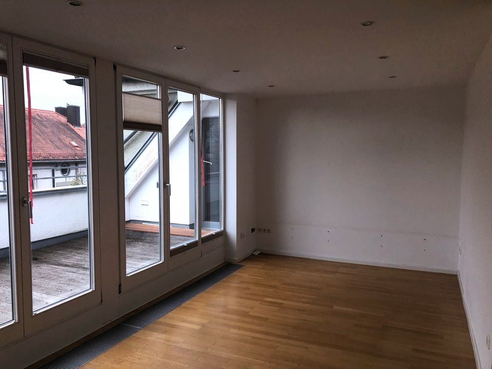 *PROVISIONSFREI* traumhafte 3 Zimmer Dachgeschosswohnung in München