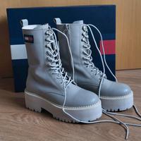 Tommy Hilfiger / Stiefeletten / nur 2x getragen / OVP Nordrhein-Westfalen - Viersen Vorschau