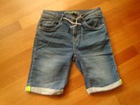 Kurze Jeanshose von CHAPTER YOUNG / Größe 146 Niedersachsen - Rosdorf Vorschau