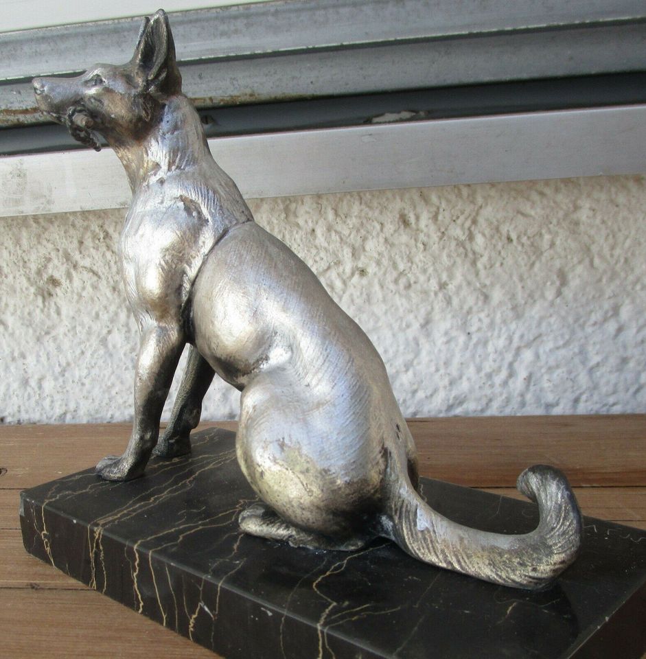 Schäferhund-Figur Uhren-, Schmuck- oder Ordensständer antik in Saarbrücken