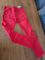 Lacoste Damen Jeans Hose in Rot Gr: 36/ US Gr: 28 Nordrhein-Westfalen - Neuss Vorschau