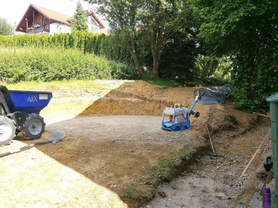 Pool Aushub mit 85cm Bagger, Erdarbeiten, Teich, Minibagger in Schwindegg