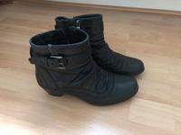 Venturini Echt Leder Stiefeletten Schwarz 36 gefüttert Echtleder Nordrhein-Westfalen - Gummersbach Vorschau