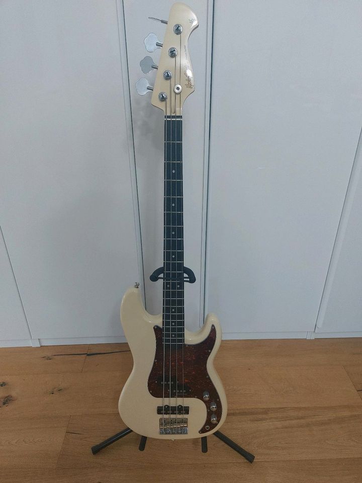 Bass Harley Benton PJ-74 OW Vintage / Seymour Duncan Pickups in Stadtbergen