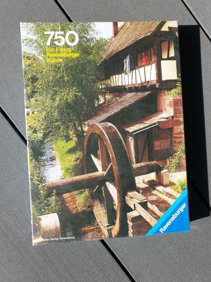 Puzzle Gesellschaftsspiel Ravensburger in Vöhrenbach