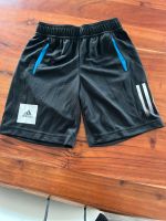 Adidas Shorts Größe 140 Nordrhein-Westfalen - Mechernich Vorschau