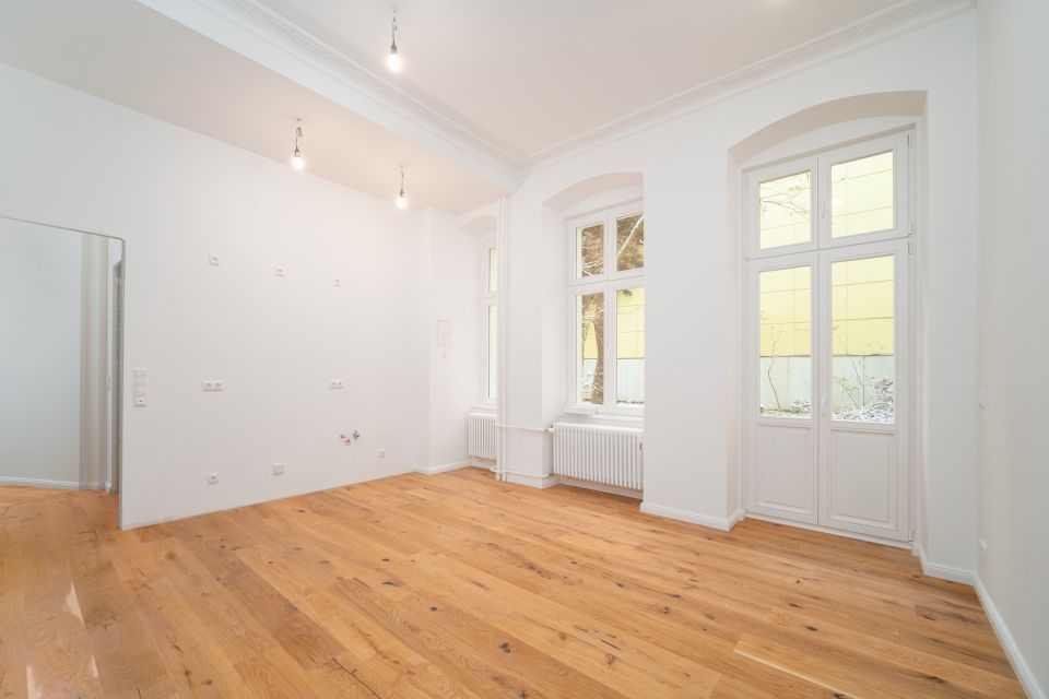 Sanierte 2-Zimmer-Altbauwohnung mit Terrasse und Garten in Berlin