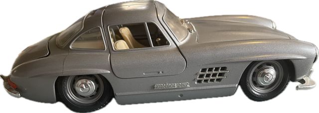 Burago Mercedes 300 SL Flügeltürer W198 1954, Scala 1/24 in Flein