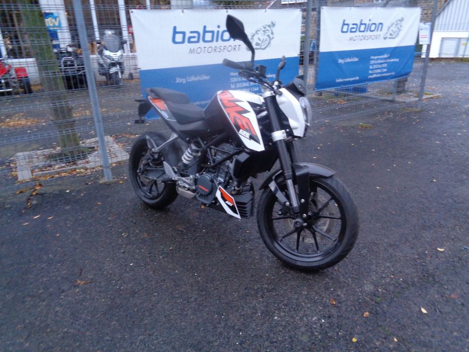 KTM Duke 125  ABS  -Schnäppchen- in Schieder-Schwalenberg