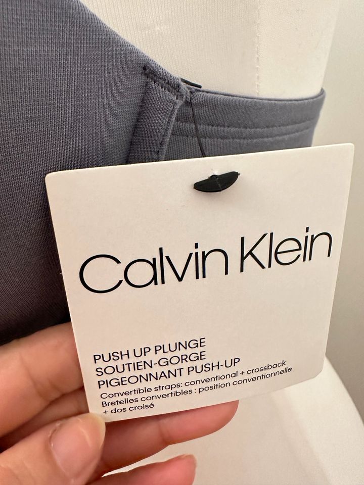 Calvin Klein Damen BH 75D in München