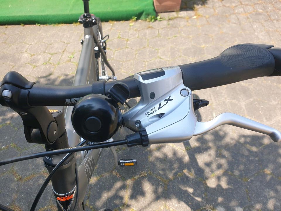 28 Zoll Herren Crossrad KTM Ventura..LX Kompanente..TOP ZUSTAND.. in Langwedel